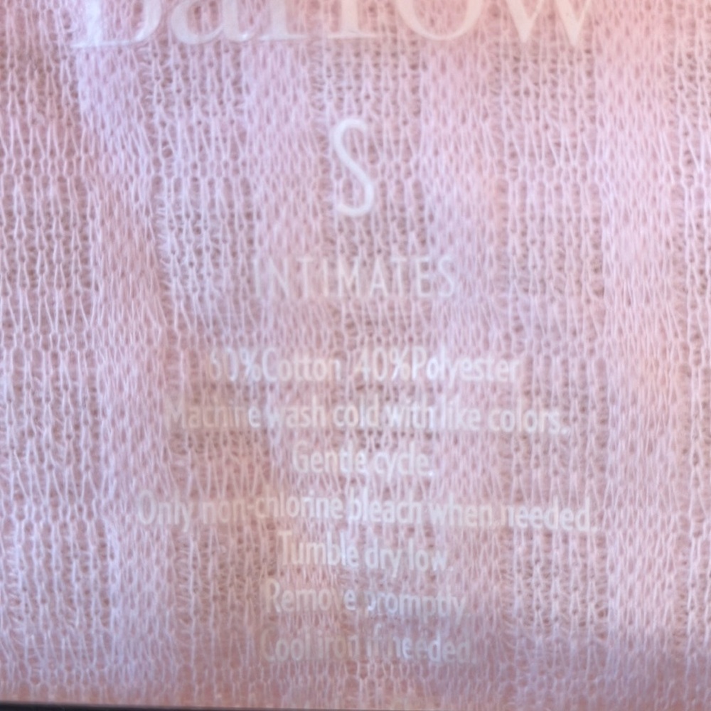 Host Pick! NWT pink robe from Croft & Barrow. Size small. - Picture 4 of 4